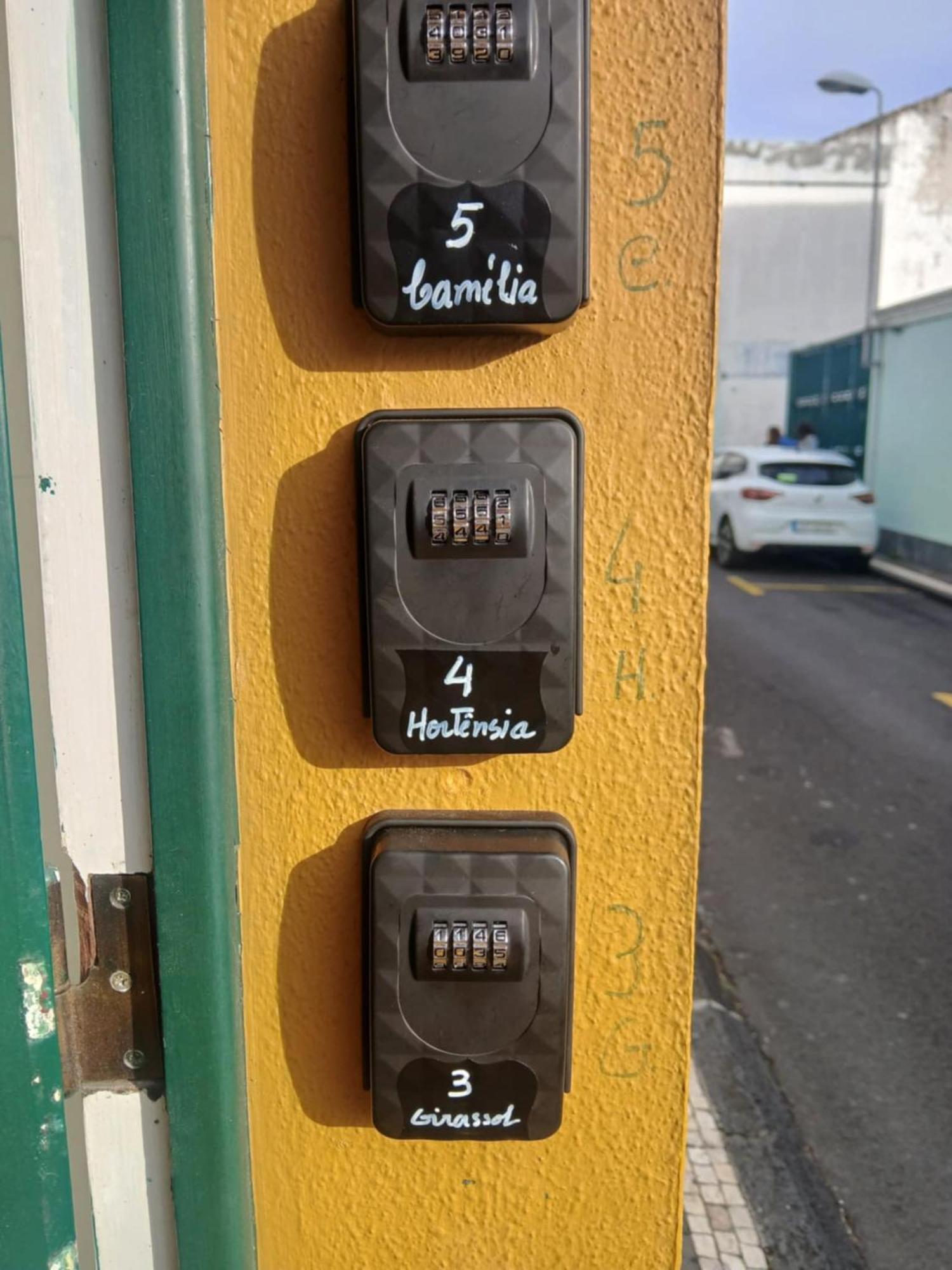 City'S Heart Guesthouse Ponta Delgada Exteriör bild